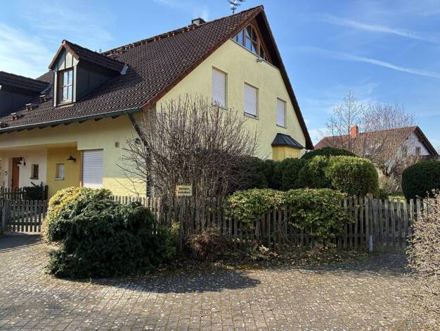Doppelhaushälfte zum Kauf provisionsfrei 560.000 € 5 Zimmer 126 m² 530 m² Grundstück Stegaurach Stegaurach 96135