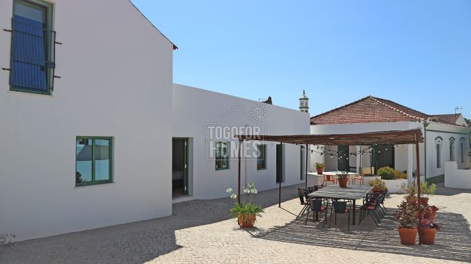 Immobilie zum Kauf provisionsfrei 985.000 € 8 Zimmer 205 m²<br/>Fläche 1.057 m²<br/>Grundstück São Bartolomeu de Messines 8375-010