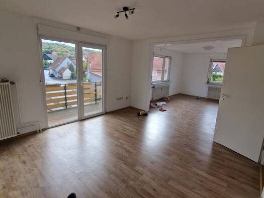 Wohnung zur Miete 700 € 3,5 Zimmer 91 m² Geschoss 1/2 frei ab sofort Hohenzell Schlüchtern 36381