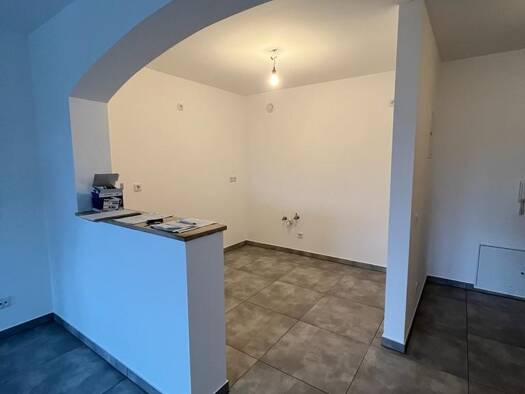 Studio zur Miete 610 € 2 Zimmer 51 m² 2. Geschoss frei ab 01.10.2026 Regensburger Str. 98b Neumarkt Neumarkt in der Oberpfalz 92318