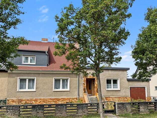 Doppelhaushälfte zum Kauf 129.000 € 5 Zimmer 135 m² 1.202 m² Grundstück Staßfurt Staßfurt 39418