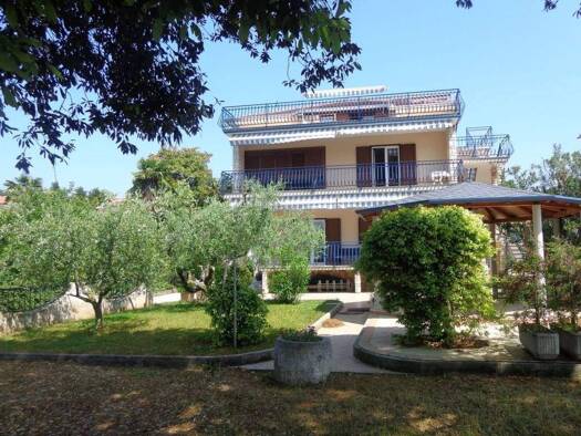 Haus zum Kauf 1.599.000 € 8 Zimmer 700 m² Finida
