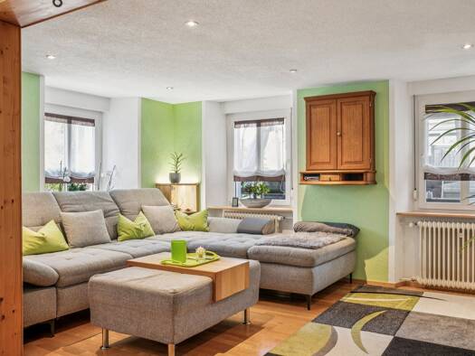 Einfamilienhaus zum Kauf 390.000 € 5 Zimmer 163 m² 368 m² Grundstück Schwerzen Wutöschingen 79793