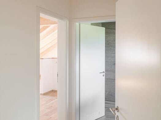 Wohnung zur Miete 980 € 2 Zimmer 64,1 m² Geschoss 3/4 frei ab 01.11.2026 Freilassing Freilassing 83395