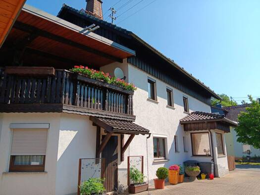 Einfamilienhaus zum Kauf 269.000 € 8 Zimmer 172 m² 499 m² Grundstück frei ab sofort Rothenkirchen Pressig 96332