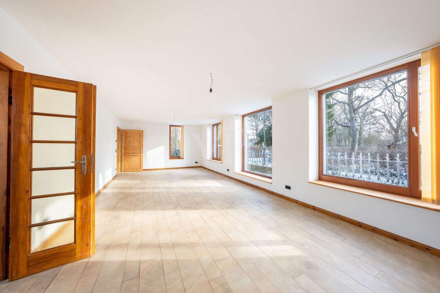 Immobilie in Stahnsdorf - Wohnensemble im historischen Ambiente - zwei Hauseinheiten direkt am Reiterhof - Bild 2