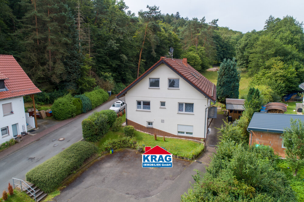 Mehrfamilienhaus zum Kauf 199.000 € 10 Zimmer 312 m²<br/>Wohnfläche 875 m²<br/>Grundstück Wommelshausen Bad Endbach 35080