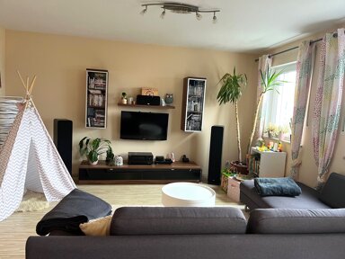 Wohnung zur Miete 875 € 3 Zimmer 85,1 m² 2. Geschoss Berliner Straße Langenzenn Langenzenn 90579