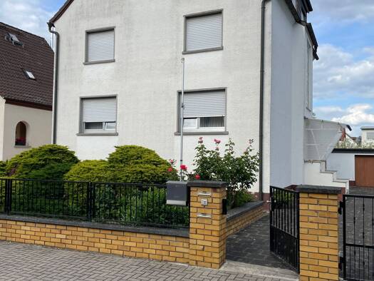 Haus zum Kauf 650.000 € 9 Zimmer 205,2 m² 742 m² Grundstück frei ab 30.06.2026 Johann-Sebastian-Bach-Straße 16 Obertshausen 63179