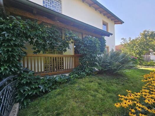 Reihenendhaus zum Kauf 379.000 € 6 Zimmer 159 m² 512 m² Grundstück Teising 84576