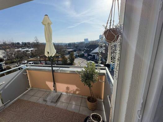 Wohnung zur Miete 1.350 € 3,5 Zimmer 94 m² 3. Geschoss frei ab 01.05.2026 Dornröschenweg Möhringen Stuttgart 70567