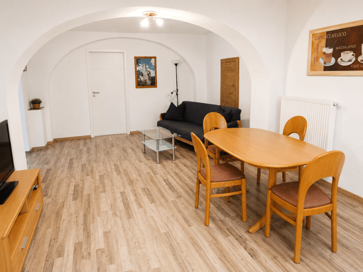 Mehrfamilienhaus zum Kauf 699.000 € 10 Zimmer 301 m² 502 m² Grundstück Pfarrkirchen Pfarrkirchen 84347