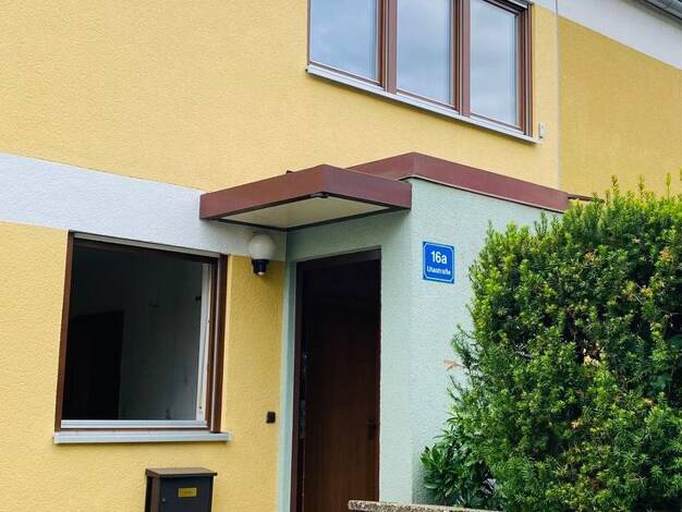 Reihenmittelhaus zum Kauf 699.000 € 6 Zimmer 147 m² 250 m² Grundstück frei ab sofort Utastraße 16 Westenviertel Regensburg 93049
