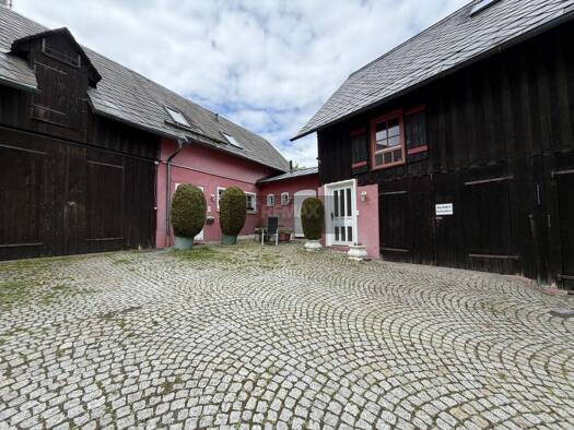 Haus zum Kauf 249.500 € 3.300 m² Grundstück Regnitzlosau Regnitzlosau 95194