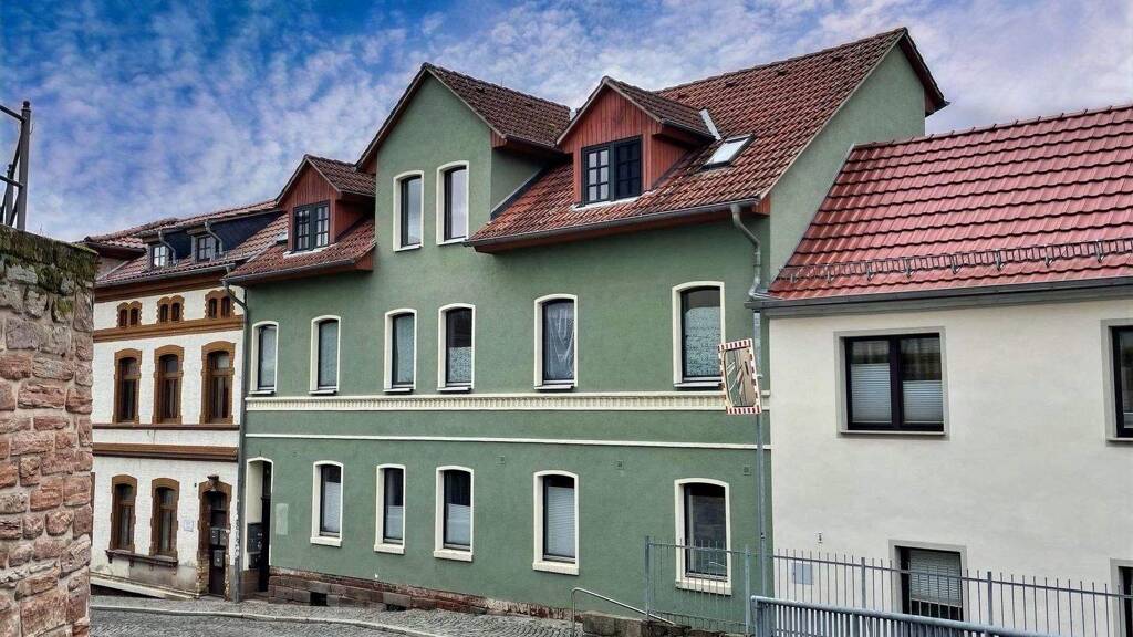 Mehrfamilienhaus zum Kauf 261.936 € 9 Zimmer 203 m² 110 m² Grundstück Stadtroda 07646
