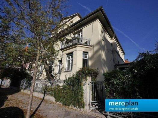 Mehrfamilienhaus zum Kauf als Kapitalanlage geeignet 14 Zimmer 520,6 m² 539 m² Grundstück Schubertstraße 2a Westvorstadt Weimar 99423