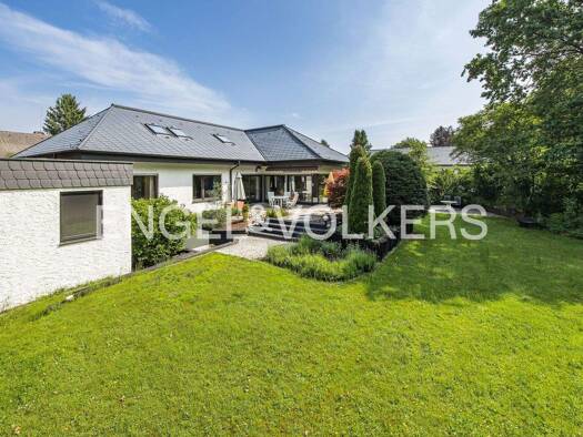 Einfamilienhaus zum Kauf 1.199.000 € 8 Zimmer 372 m² 1.410 m² Grundstück Großschwarzenlohe Wendelstein 90530