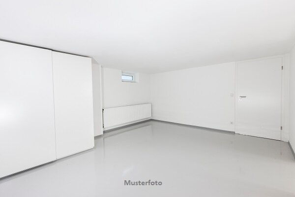 Wohnung zum Kauf 66.000 € 3 Zimmer 57 m²<br/>Wohnfläche Wahren Rackwitz 04159