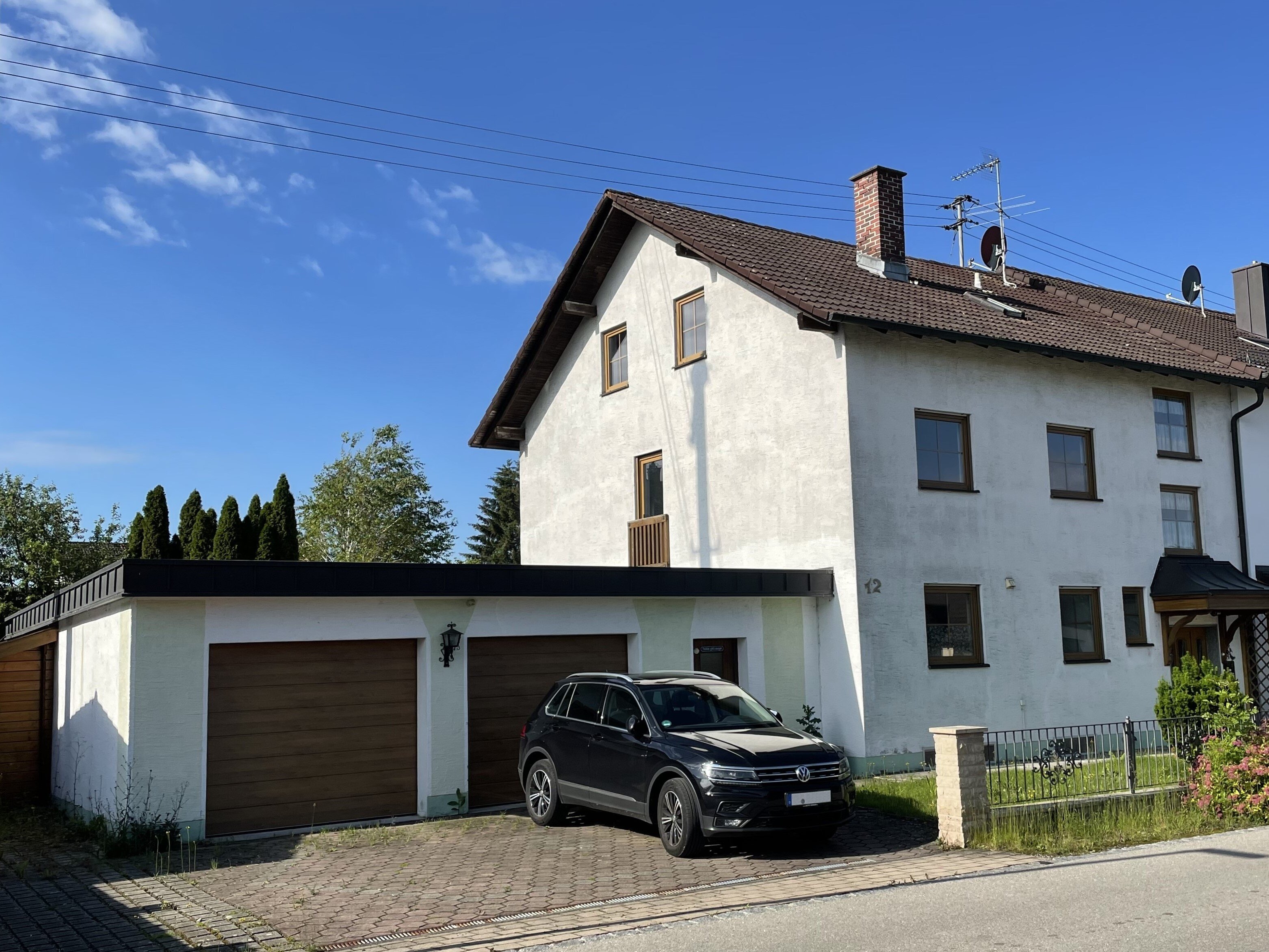 Mehrfamilienhaus zum Kauf provisionsfrei 570.000 € 6 Zimmer 240 m²<br/>Wohnfläche 600 m²<br/>Grundstück ab sofort<br/>Verfügbarkeit Amberg 86854