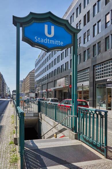 Laden zur Miete 22 € 107 m² Verkaufsfläche Mitte Berlin 10179