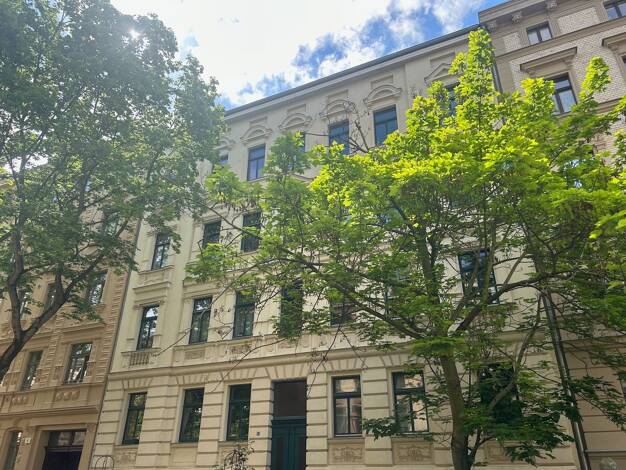 Wohnung zur Miete 590 € 2 Zimmer 65 m² 3. Geschoss frei ab 01.10.2026 Schwetschkestraße 11 Innenstadt Mitte 06110