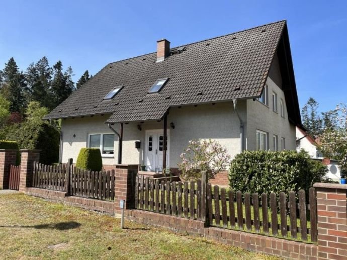 Mehrfamilienhaus zum Kauf 385.000 € 6 Zimmer 245 m²<br/>Wohnfläche 910 m²<br/>Grundstück Slate Parchim 19370