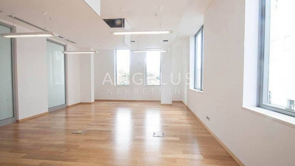 Ladenfläche zur Miete 2.200 € Bacvice - Firule