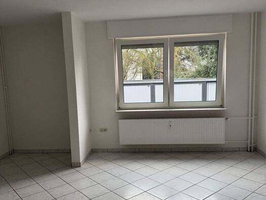 Wohnung zur Miete 380 € 1 Zimmer 43 m² frei ab sofort Dellwig Stadtbezirk IV 45357
