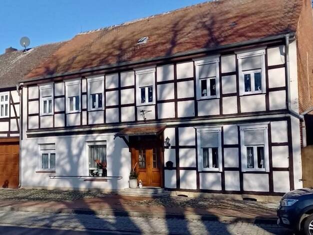 Einfamilienhaus zum Kauf provisionsfrei 170.000 € 9 Zimmer 260 m² 1.800 m² Grundstück Lindenplatz 1 Fleetmark Arendsee (OT Fleetmark) 39619
