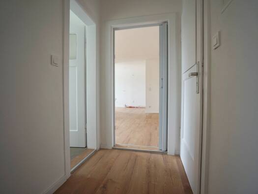 Wohnung zur Miete 450 € 2 Zimmer 50 m² 1. Geschoss frei ab 01.10.2026 Martin-Luther-Straße 26 Oeslau Rödental 96472
