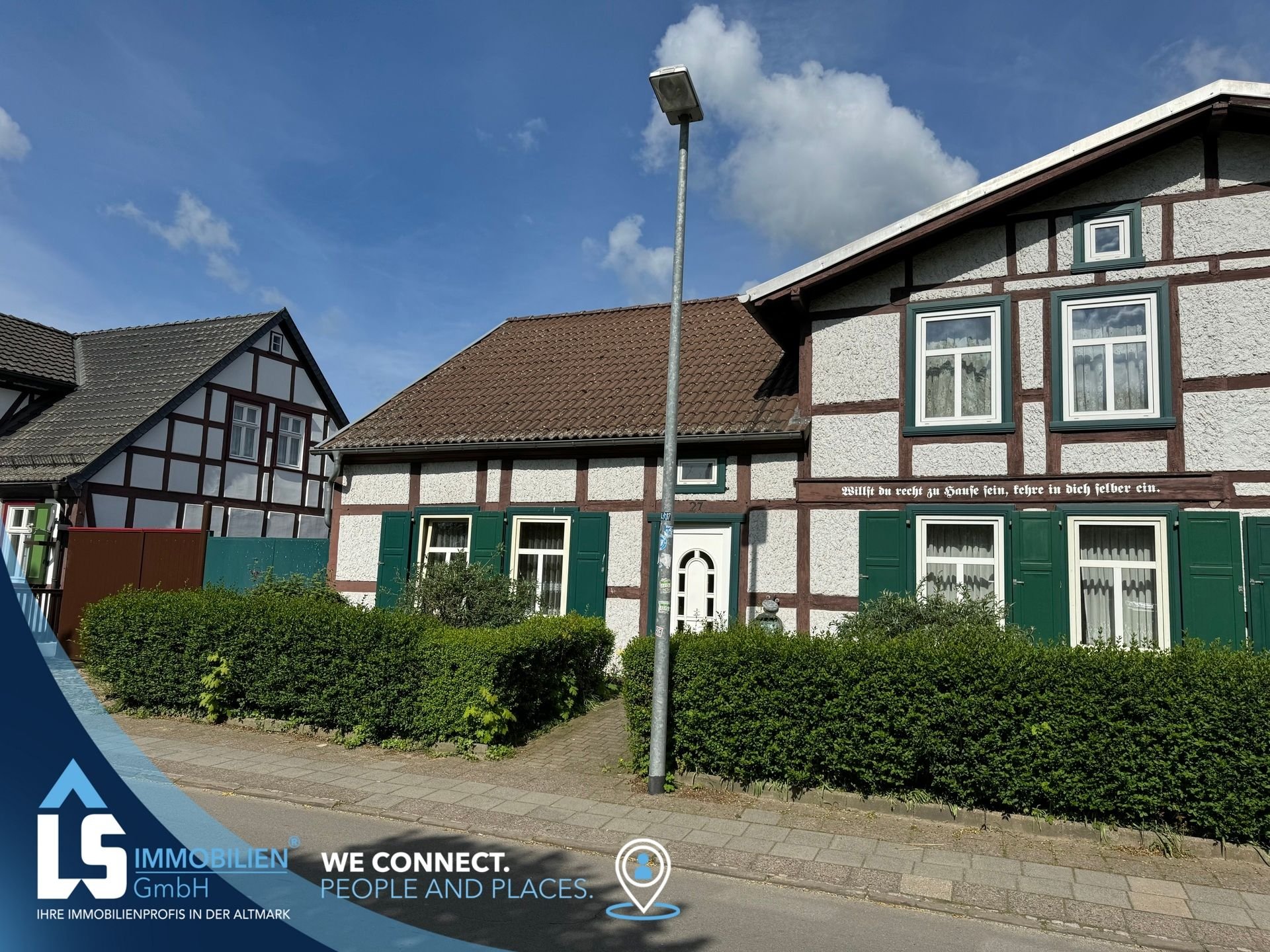 Einfamilienhaus zum Kauf 175.000 € 6 Zimmer 190 m²<br/>Wohnfläche 719 m²<br/>Grundstück Stendal Stendal 39576