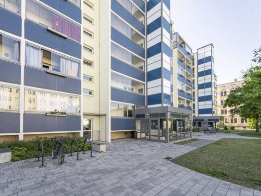 Wohnung zur Miete 450 € 2 Zimmer 55,5 m² 5. Geschoss frei ab 01.04.2026 Nürnberger Straße 43 Zentrum-Südost Leipzig 04103