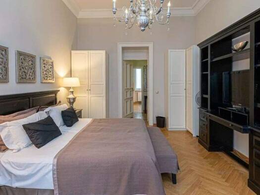 Wohnung zur Miete 670 € 2 Zimmer 70 m² frei ab sofort Alt Gonzenheim 20 Gonzenheim Bad Homburg vor der Höhe 61352