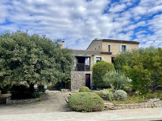 Einfamilienhaus zum Kauf 1.680.000 € 250 m² 9.280 m² Grundstück Goult 84220