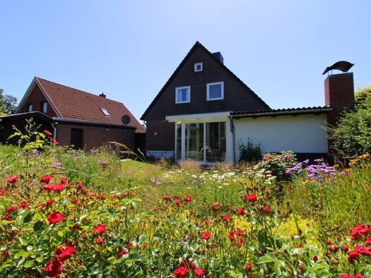 Einfamilienhaus zum Kauf 305.000 € 5 Zimmer 123 m² 674 m² Grundstück Ratzeburg 23909