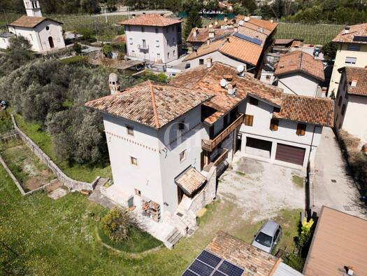 Maisonette zum Kauf 299.000 € 5 Zimmer 80 m² 1. Geschoss frei ab sofort Loc. Pratosaiano Arco 38062