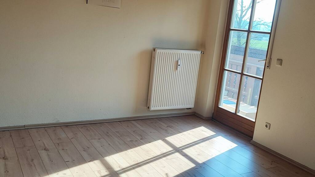Loft zur Miete 621 € 2 Zimmer 47 m² frei ab 01.05.2026 Freilassing 83395