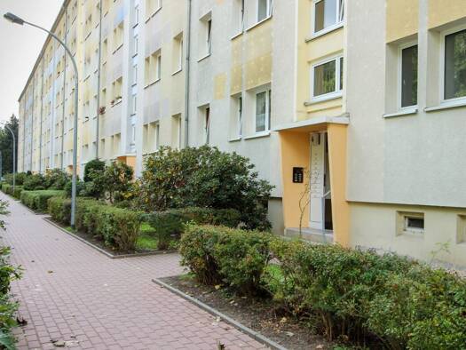 Wohnung zur Miete 340 € 2 Zimmer 58 m² EG Am Stadion 4 Hermsdorf 07629