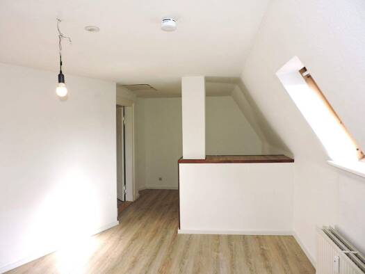 Wohnung zur Miete 659 € 3 Zimmer 85 m² 3. Geschoss frei ab sofort Husumer Straße 23 Südstadt Flensburg 24941