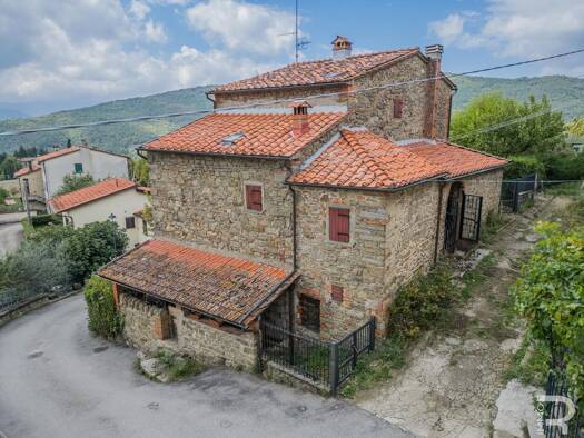 Bauernhaus zum Kauf 120.000 € 3 Zimmer 212 m² 700 m² Grundstück frei ab sofort Chitignano 52010