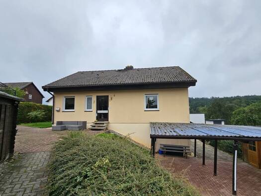 Einfamilienhaus zum Kauf 299.000 € 5 Zimmer 111 m² 713 m² Grundstück Oberfüllbach Ebersdorf b.Coburg 96237