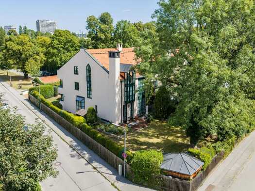 Reihenendhaus zum Kauf 2.450.000 € 6 Zimmer 272 m² 669 m² Grundstück Bogenhausen München 81927