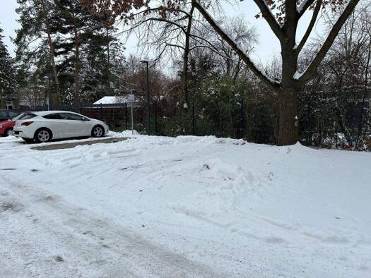 Außenstellplatz zur Miete - Erstbezug provisionsfrei 30 € Carl-von-Ossietzky-Platz 14 Kernstadt Süd Peine 31226
