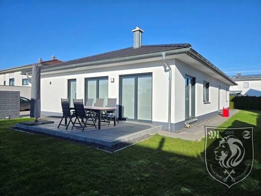 Bungalow zum Kauf 696.000 € 5 Zimmer 166,8 m² 618 m² Grundstück Höchstädt Höchstädt a.d.Donau 89420