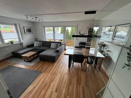Wohnung zur Miete 730 € 4 Zimmer 100 m² Geschoss 1/3 frei ab 01.01.2027 Niederfüllbach 96489