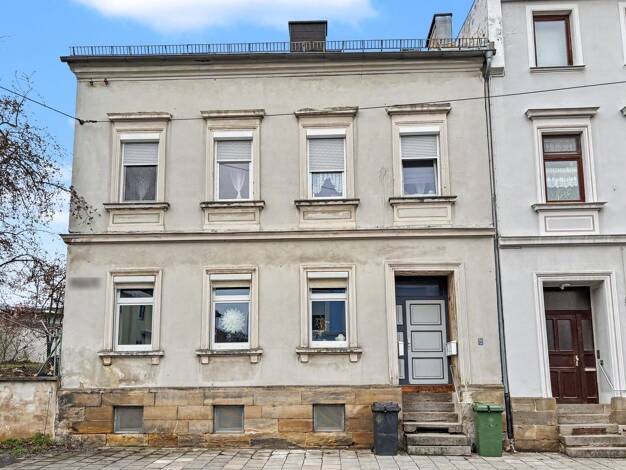 Mehrfamilienhaus zum Kauf 140.000 € 10 Zimmer 210 m² 797 m² Grundstück Innenstadt Hof 95028