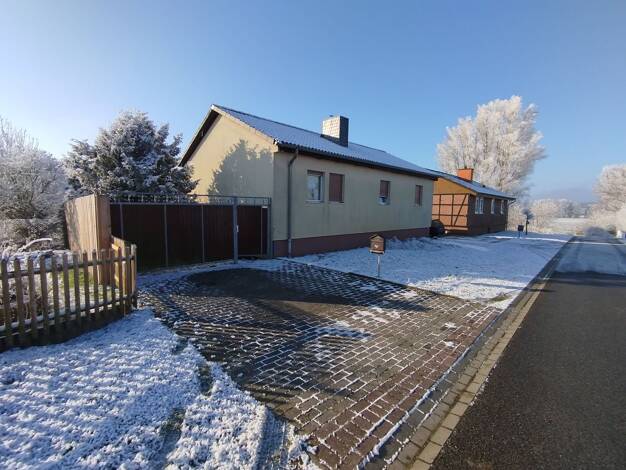 Haus zum Kauf provisionsfrei 95.000 € 8 Zimmer 130 m² 1.000 m² Grundstück Immekath Klötze 38486