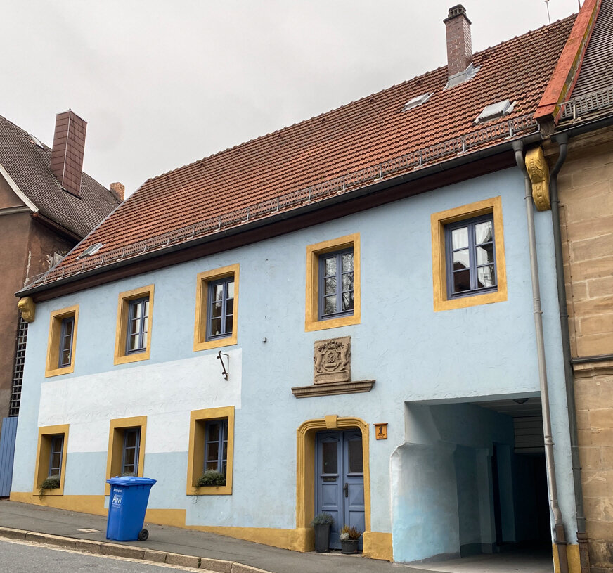 Haus zum Kauf 190.000 € 8 Zimmer 161 m²<br/>Wohnfläche 380 m²<br/>Grundstück Creußen Creußen 95473