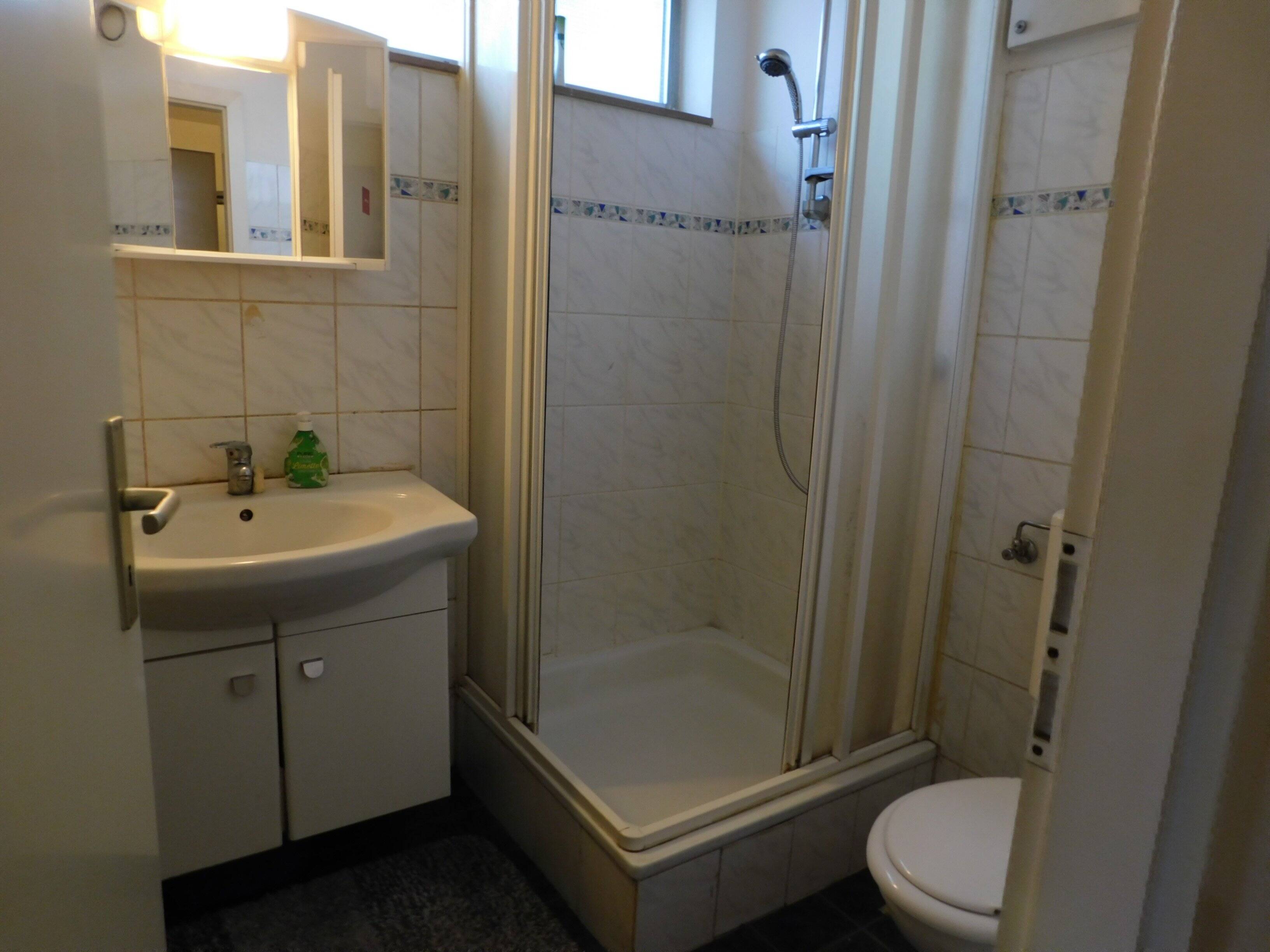 Property thumbnail 6