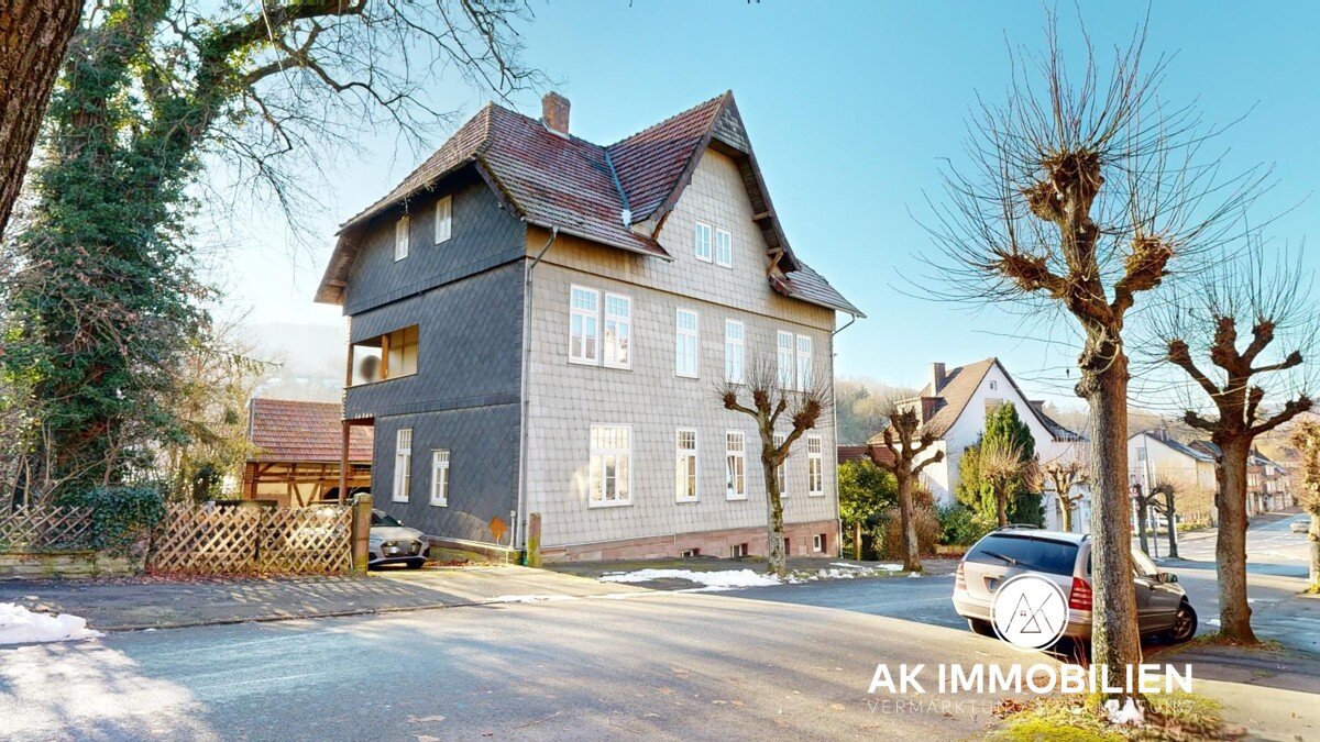 Mehrfamilienhaus zum Kauf 165.000 € 12 Zimmer 328,2 m²<br/>Wohnfläche 740 m²<br/>Grundstück Eschershausen Eschershausen 37632